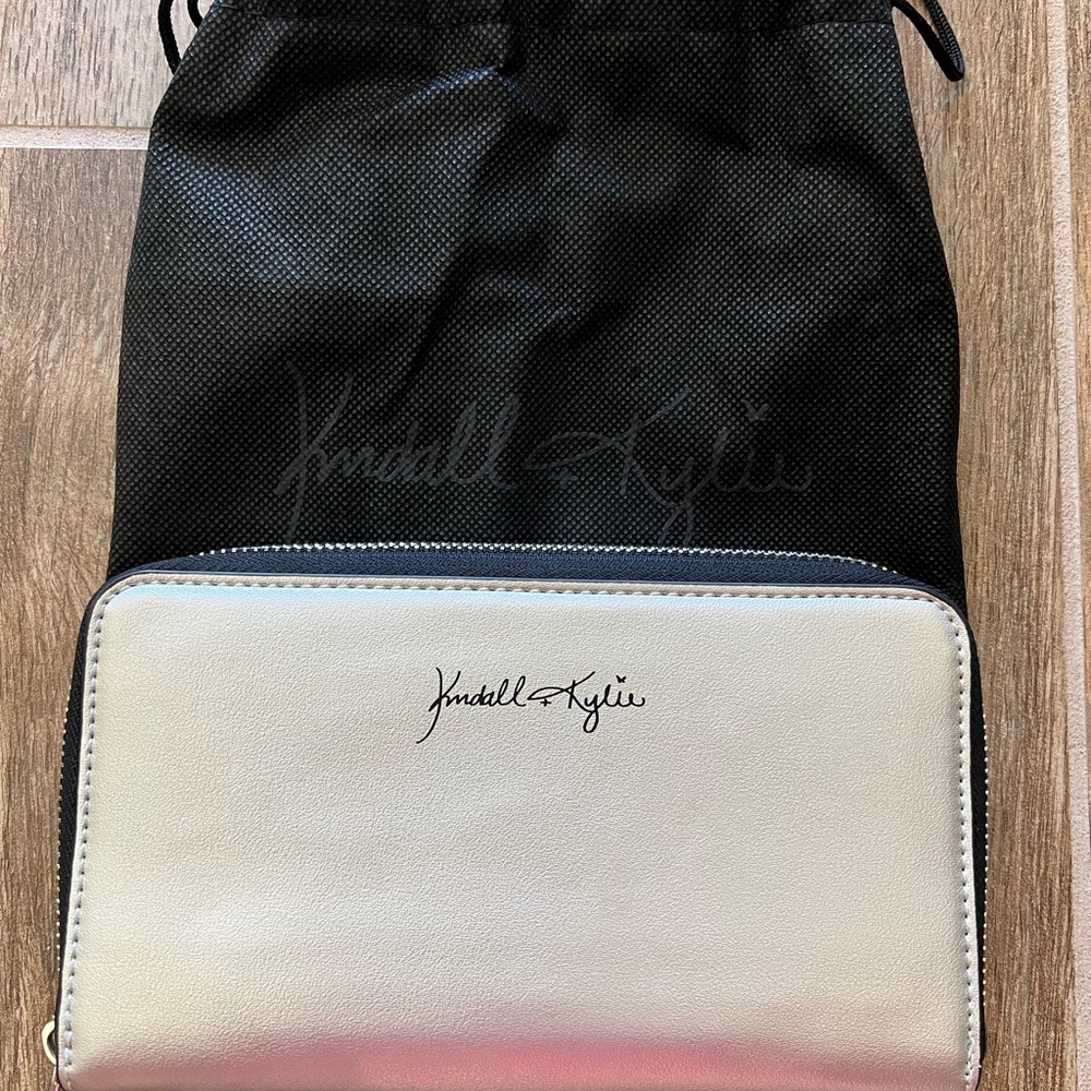 Kendall & Kylie Zip Around Wallet